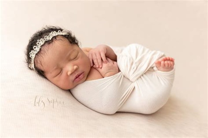 1st Photos Of Newborn Baby – Hollywood Life