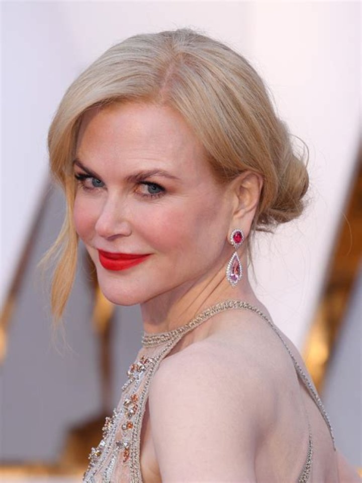 2017 Oscars Style — Best Hair & Makeup On The Academy Awards Red Carpet