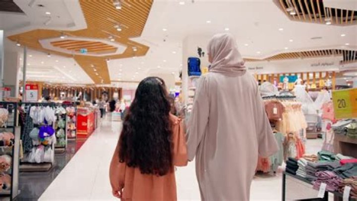 A Family Shopping Outing In LA