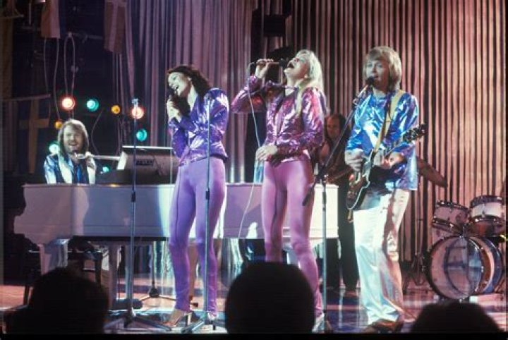 ABBA Performs
