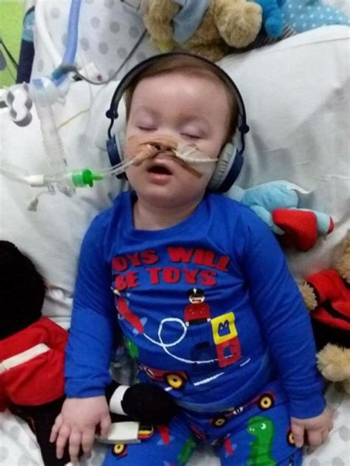 Alfie Evans — PICS