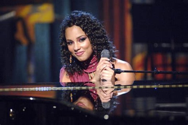 Alicia Keys Performance NYE
