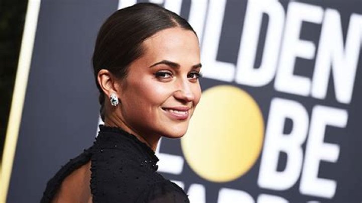 Alicia Vikander Celebrity Bio – Hollywood Life