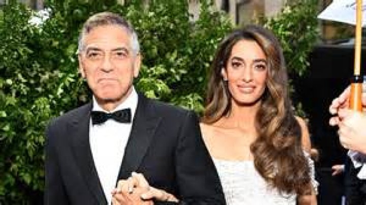 Amal Clooney & Mom Baria Do Dinner