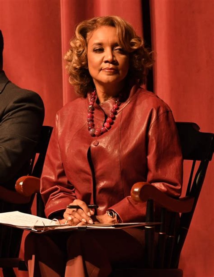 Amanda Davis