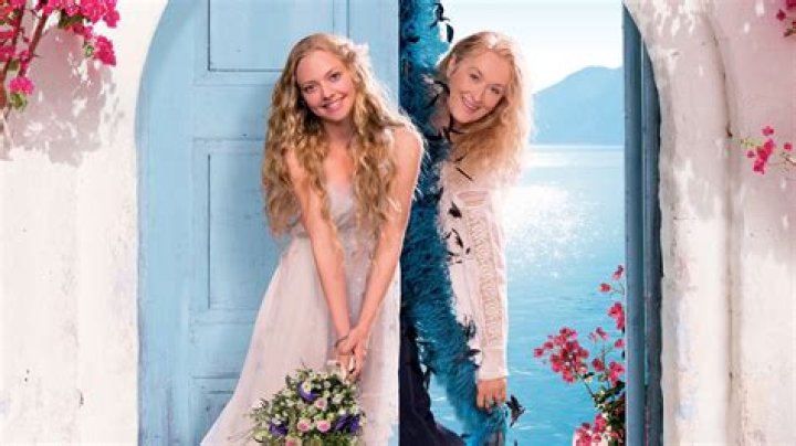 Amanda Seyfried and Meryl Streep at the 2024 Golden Globe Awards
