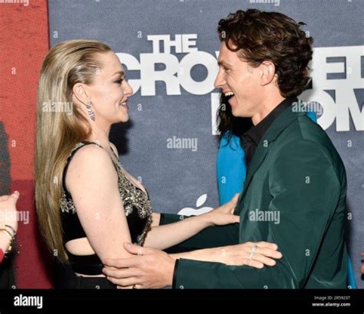 Amanda Seyfried Tom Holland