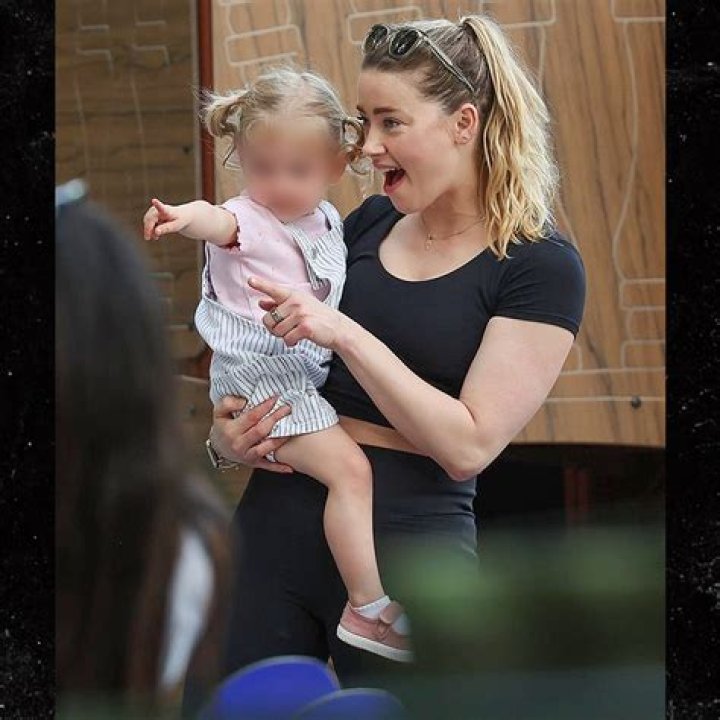 Amber Heard’s Baby Demands Broke Up Their Marriage? – Hollywood Life