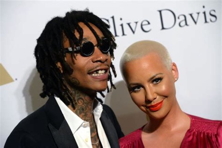 amber rose wiz khalifa back on