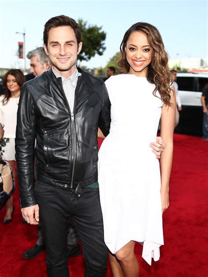 Amber Stevens & Andrew J. West — Pics