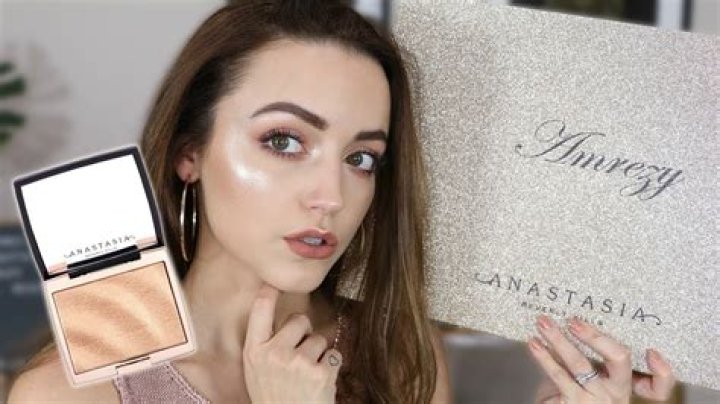 Amrezy Highlighter &ndash; Anastasia Beverly Hills, $28, Sephora