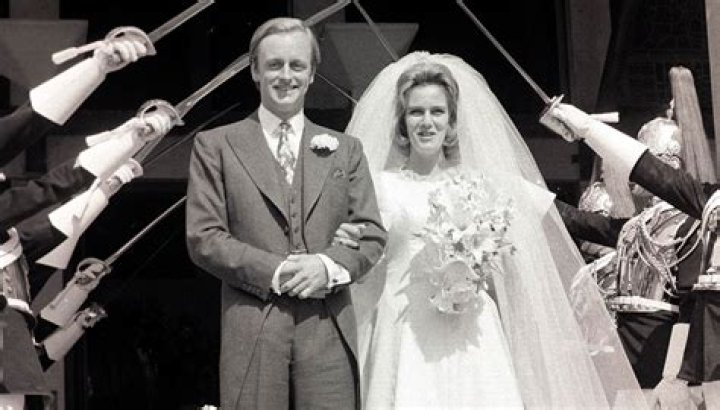 Andrew Parker Bowles, Camilla