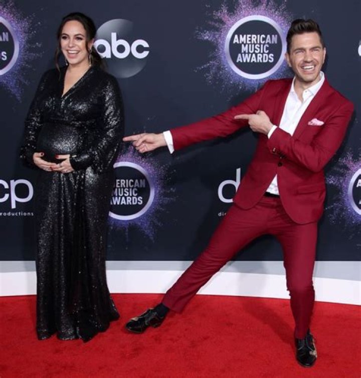 Andy Grammer & His Wife Aijia: Pics – Hollywood Life