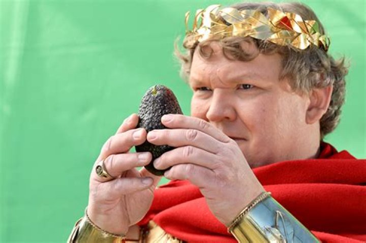 Andy Richter’s Super Bowl Commercial For Avocados from Mexico: Watch – Hollywood Life