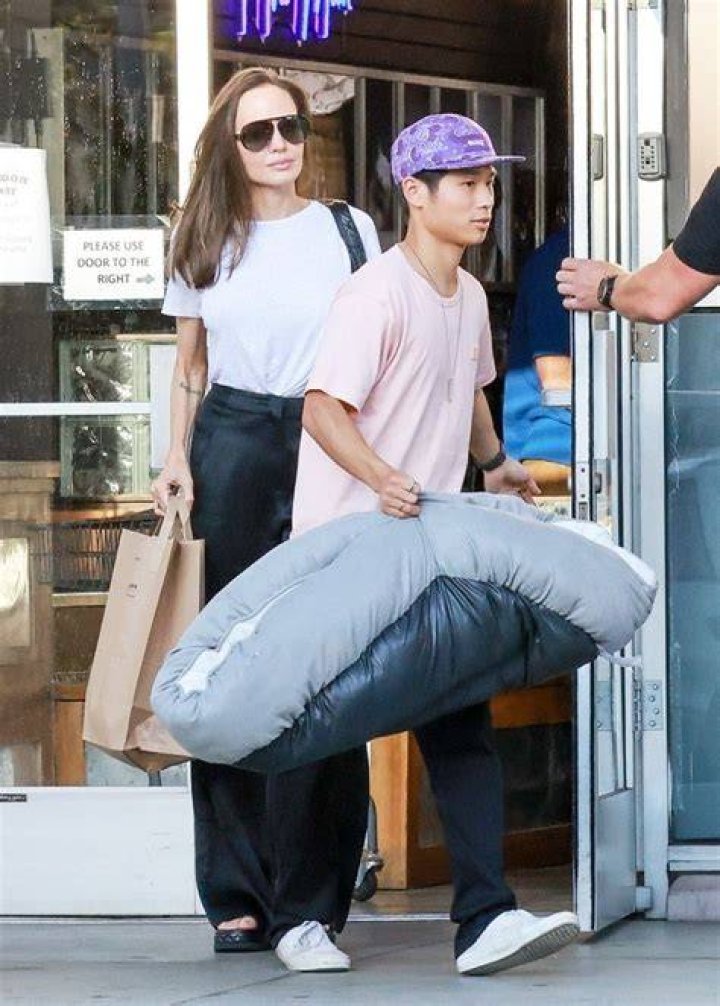 Angelina Jolie & Pax Shop