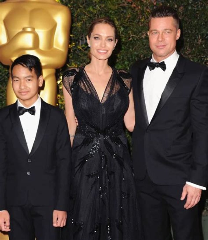 Angelina Jolie & Son Maddox Go Shopping