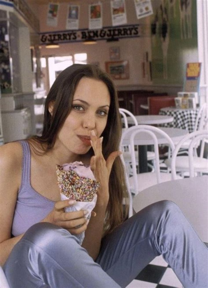 Angelina Jolie In 1994
