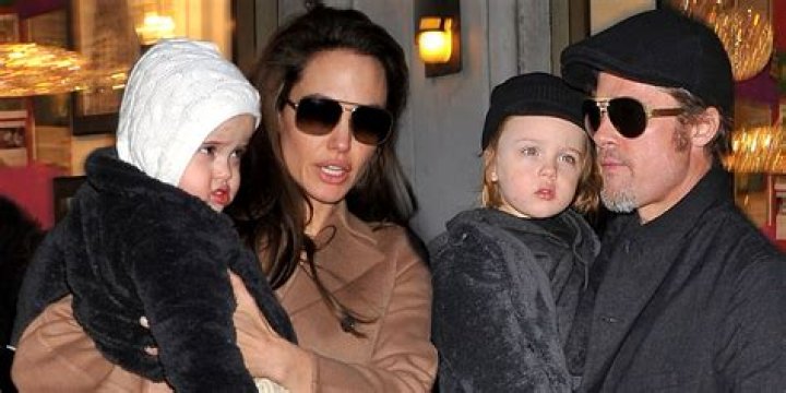 Angelina Jolie Vivienne Shopping
