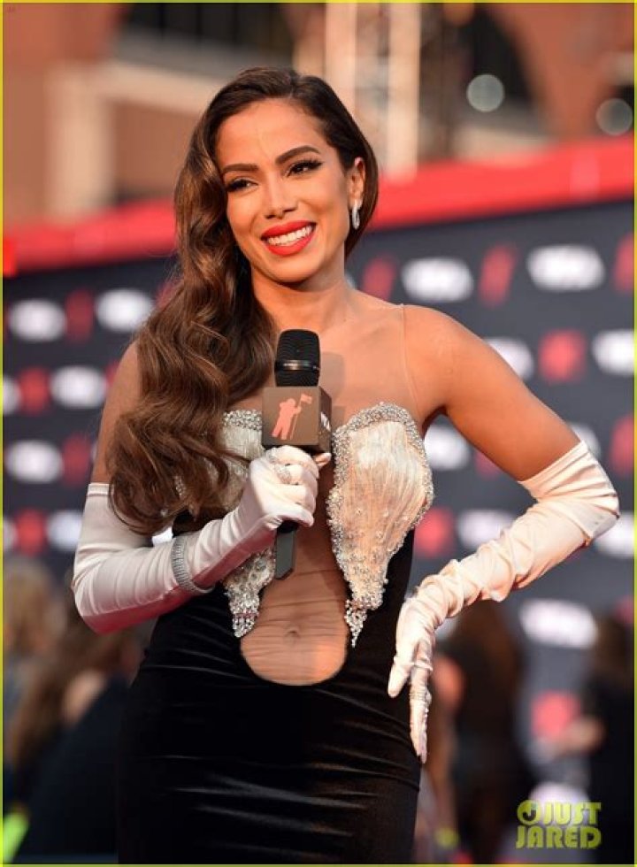 Anitta Goes Glam