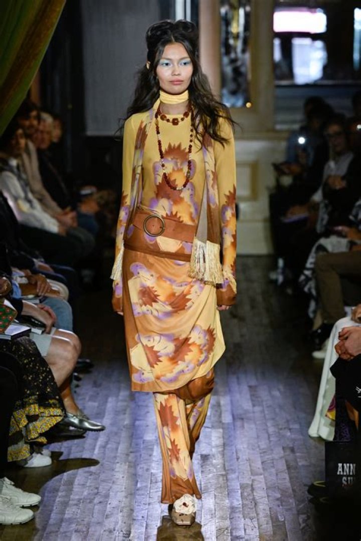 Anna Sui Fashion Week — PICS Of Spring 2016 Collection At NYFW