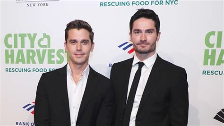 Antoni Porowski and Fiance Kevin Harrington Split After 4 Years – Hollywood Life