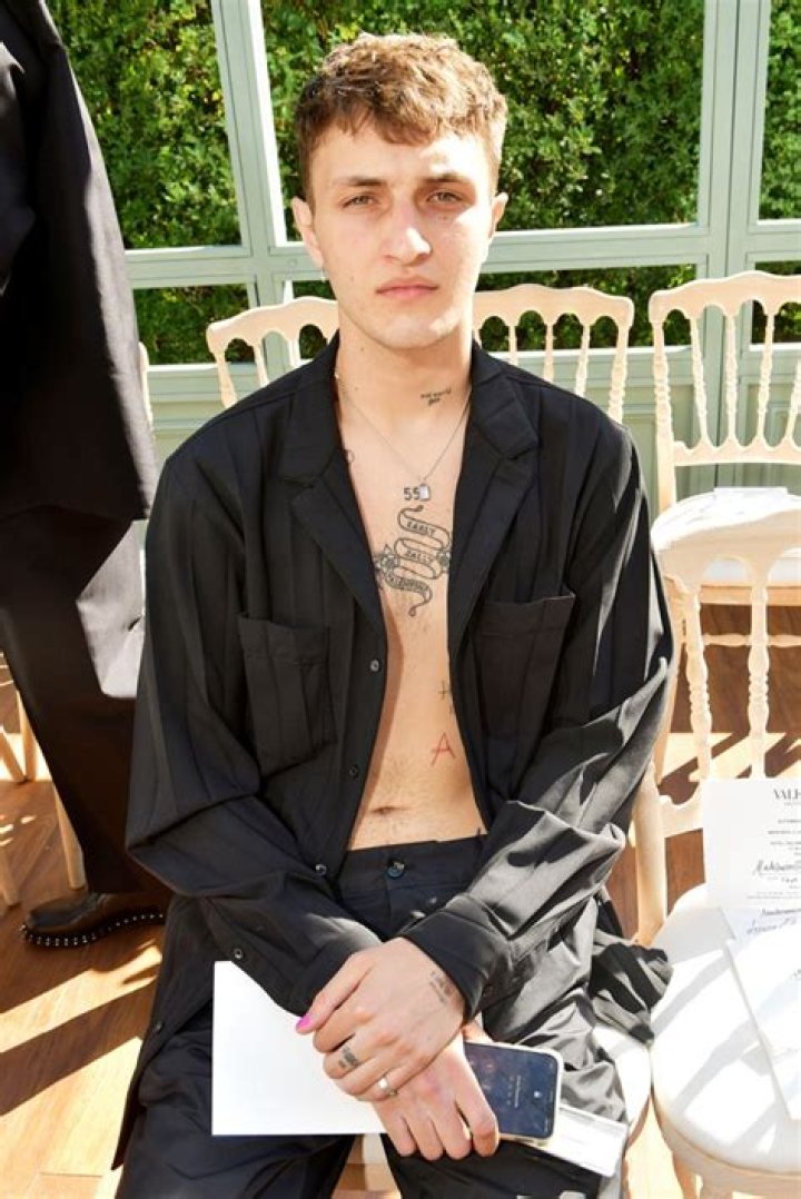 Anwar Hadid Attends Paris Fashion Week