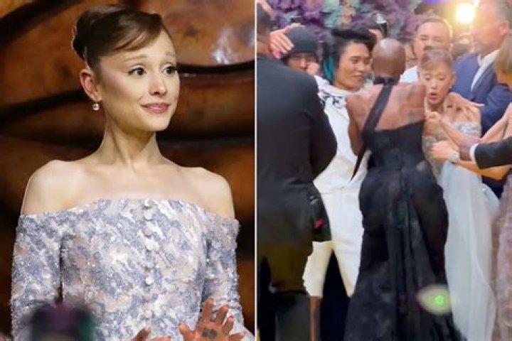 Ariana Grande Embarrassing Stage Moment