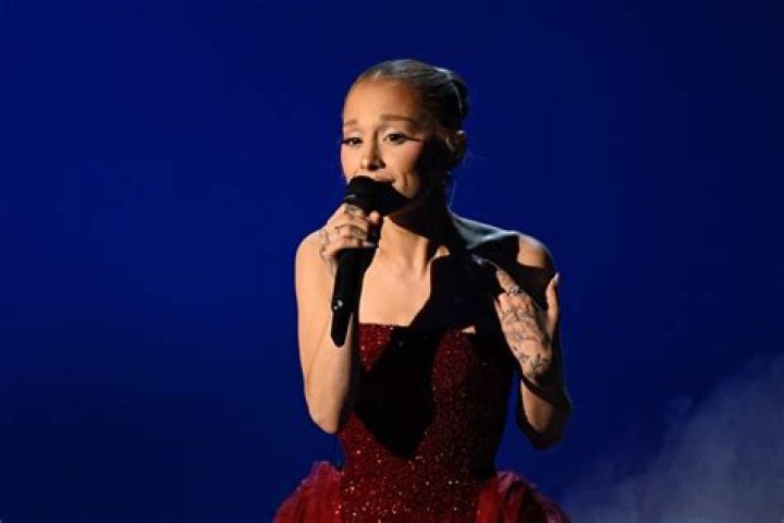 Ariana Grande On &lsquo;The Voice&rsquo; Finale