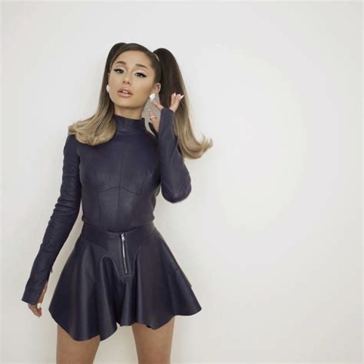 Ariana Grande VMAs 2020