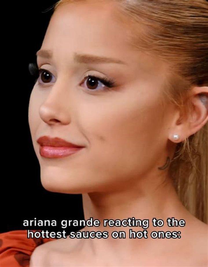 Ariana Grande&rsquo;s Wings Inside Her Ear