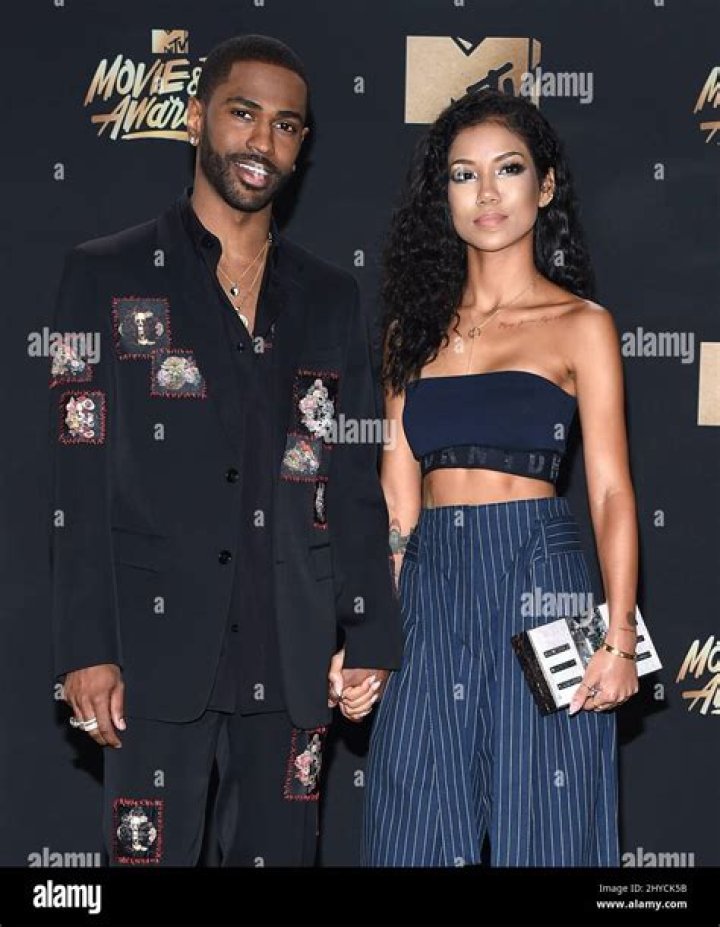 arriving to the 2017 MTV Video Music Awards at the Fabulous Forum in Inglewood, CA Pictured: Leah Messer,Jenelle Evans David Eason Jennifer Bartels Kyle Richards Mena Suvari Jeremy Scott Jasmine Sanders Joan Smalls Josh Peck Julia Michaels Katy Perry Keely Doty Ryan Ashley Nikki Simpson Kendrick Lamar Kodak Black Laura Marano Leah Messer Brian Gravely Lil Yachty Liza Koshy Lizzo Lorde Machine Gun Kelly Matt Cutshall Max Joseph Priscila Joseph Mel B Noah Cyrus Ocean Park Standoff Renee Bargh Ref: SPL1563571 280817 NON-EXCLUSIVE Picture by: SplashNews.com Splash News and Pictures Los Angeles: 310-821-2666 New York: 212-619-2666 London: 0207 644 7656 Milan: 02 4399 8577 World Rights