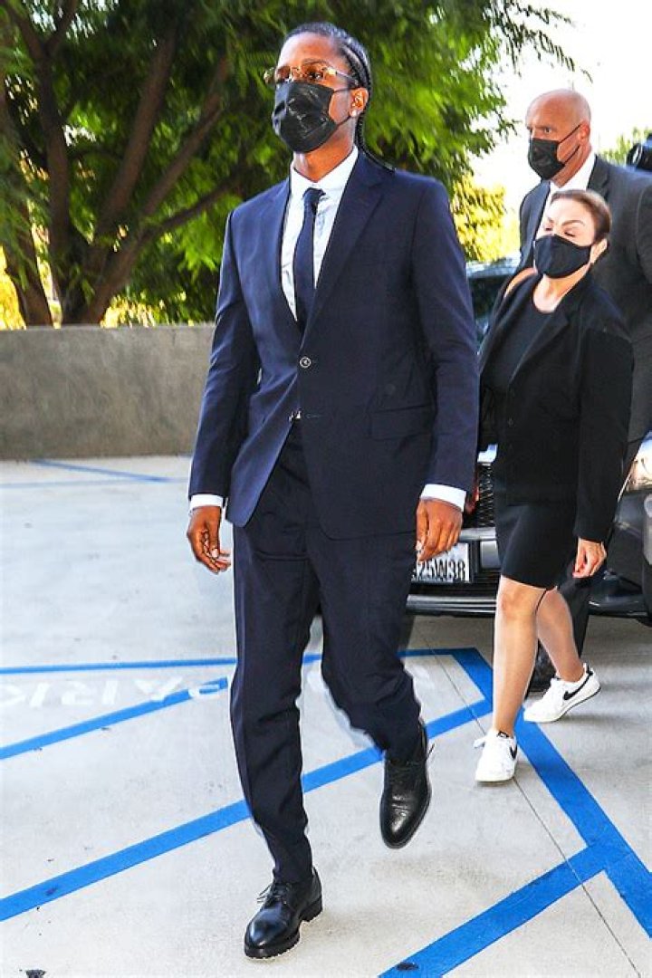ASAP Rocky Arrives In Court To Face Assault Charges – Hollywood Life