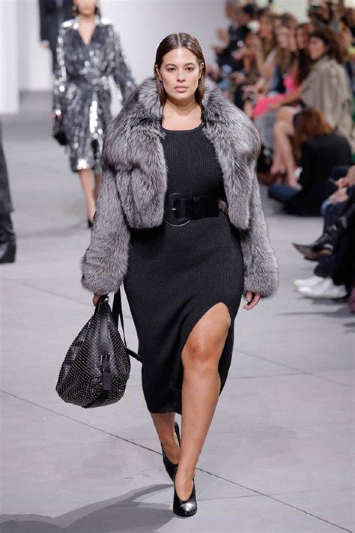 ashley graham fashion week
