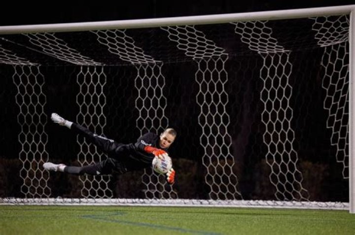 Ashlyn Harris