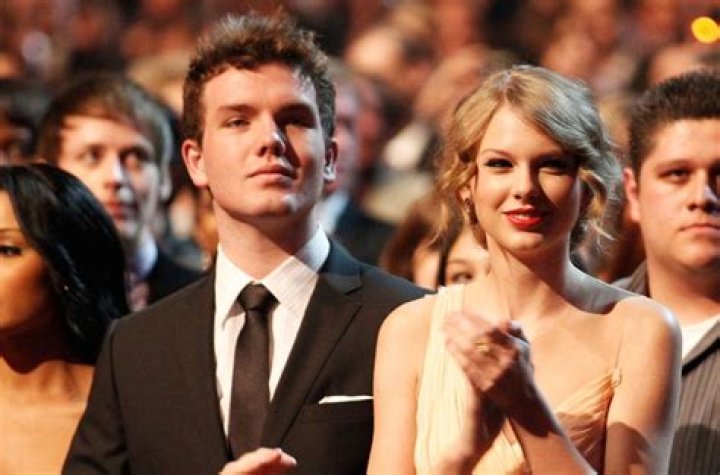 Austin Swift, Taylor Swift