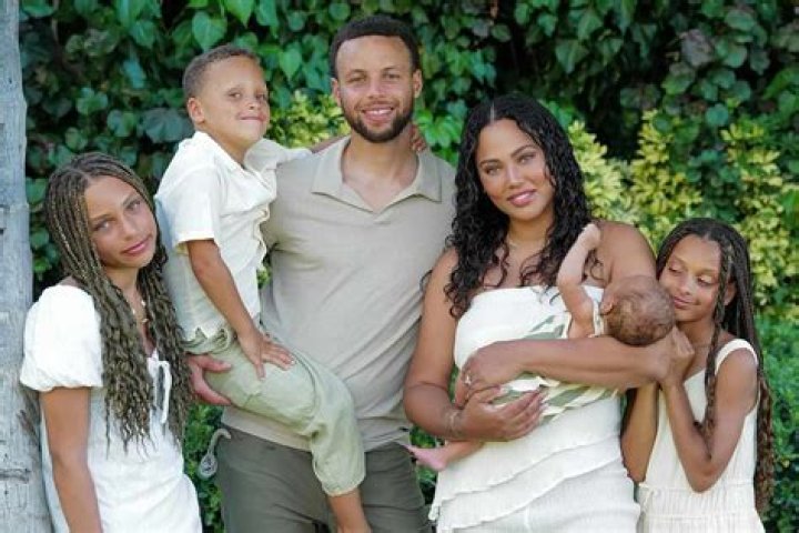 Ayesha Curry PDA’s With Adoring Husband Steph In Sexy Green Bikini On Vacation
