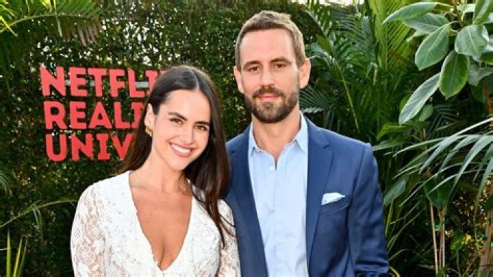 ‘Bachelor’ Star Nick Viall Admits He Recently Made Out With A Guy & There Was Tongue — Watch