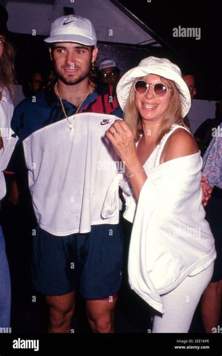 Barbra Streisand at the 1992 Grammy Awards