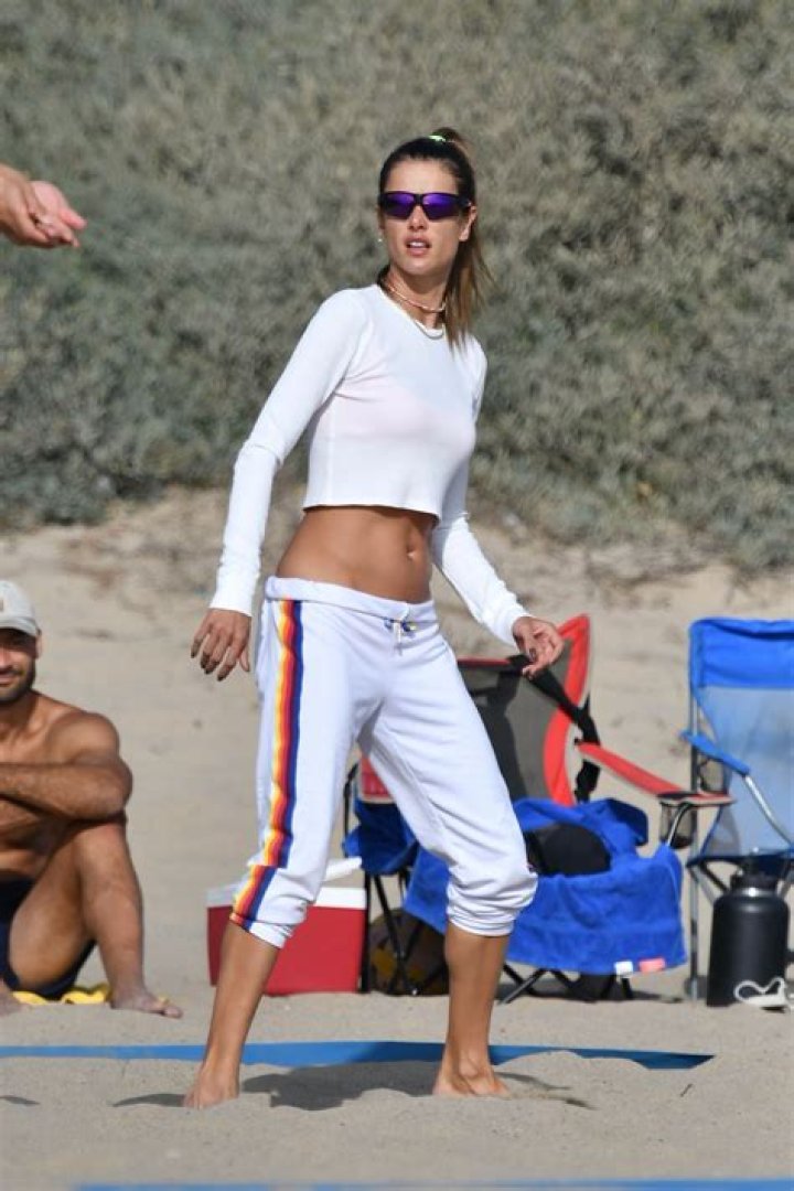 Beach Volleyball Goddess Alessandra Ambrosio Sets Pulses Racing in Sexy Bikini. Pictured: Alessandra Ambrosio Ref: SPL5191937 101020 NON-EXCLUSIVE Picture by: DIGGZY / SplashNews.com Splash News and Pictures USA: +1 310-525-5808 London: +44 (0)20 8126 1009 Berlin: +49 175 3764 166 World Rights, No Portugal Rights
