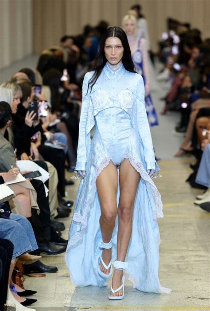 Bella Hadid on the runway of Victoria&rsquo;s Secret Fashion Show in 2018