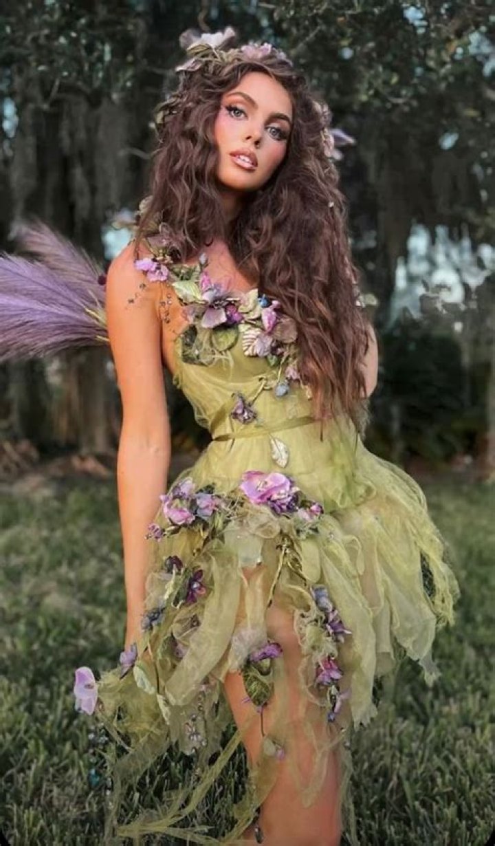 Bella Thorne Gears Up For Halloween With Super Sexy Fairy Costume — Pics