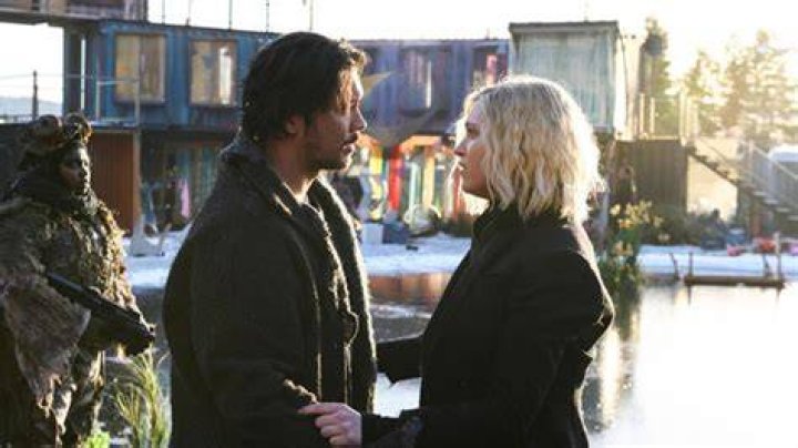 Bellamy’s Dead & Clarke Killed Him — Showrunner Confirms – Hollywood Life