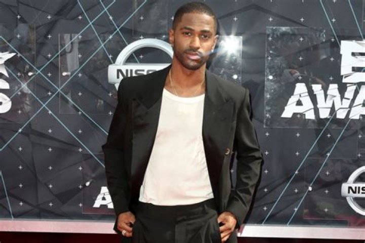 BET Awards 2015 — Raps ‘IDFWU’ & More Hits – Hollywood Life