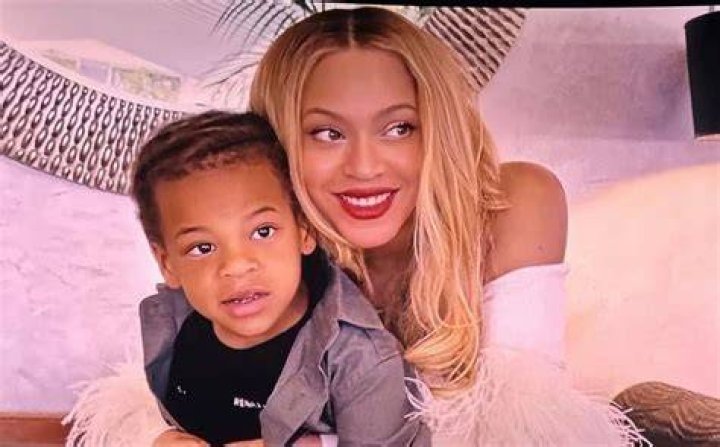 Beyonce’s Hottest Post-Baby Body Photos After Twins – Hollywood Life