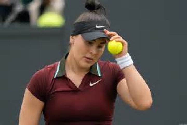 Bianca Andreescu plays Serena Williams