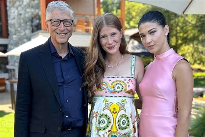 Bill & Melinda Gates’ Daughter Jennifer Shares 1st Photos From Romantic $2M Wedding