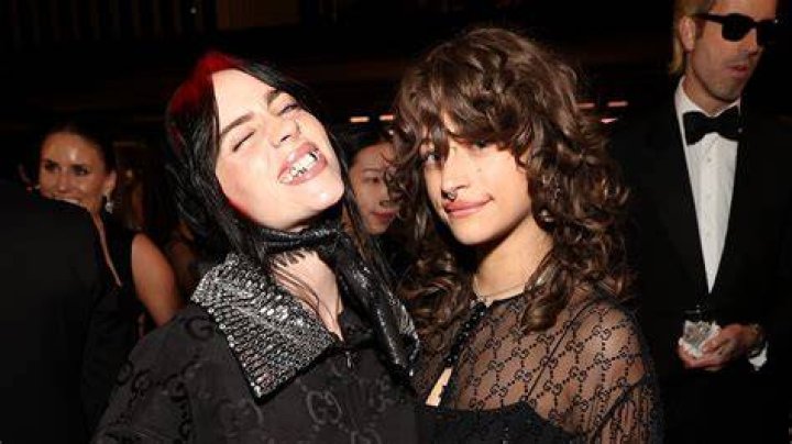 Billie Eilish Shows Her Brother’s Girlfriend Kissing Her Butt In Pic – Hollywood Life