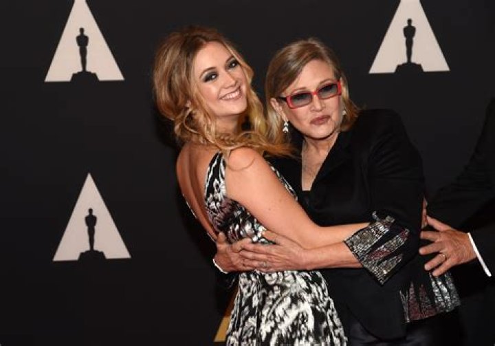Billie Lourd and Carrie Fisher