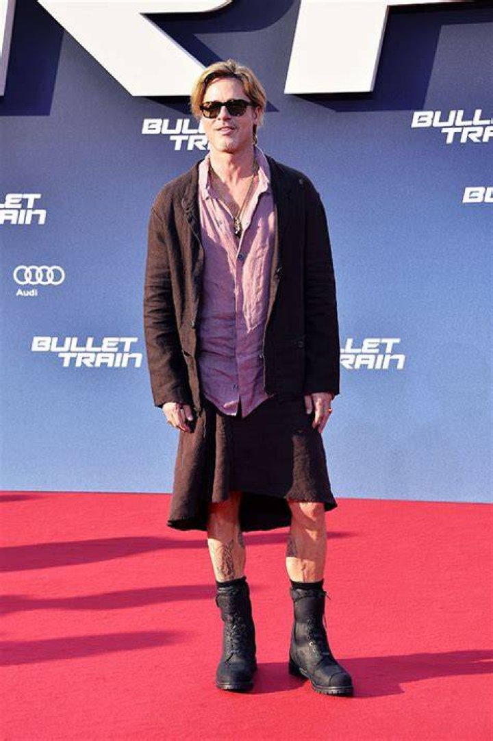 Brad Pitt Reveals Reason He Wore Skirt To ‘Bullet Train’ Premiere – Hollywood Life