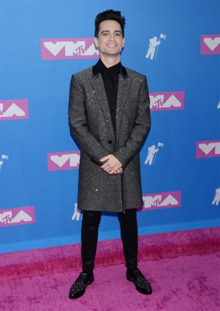 Brendon Urie: Photos – Hollywood Life